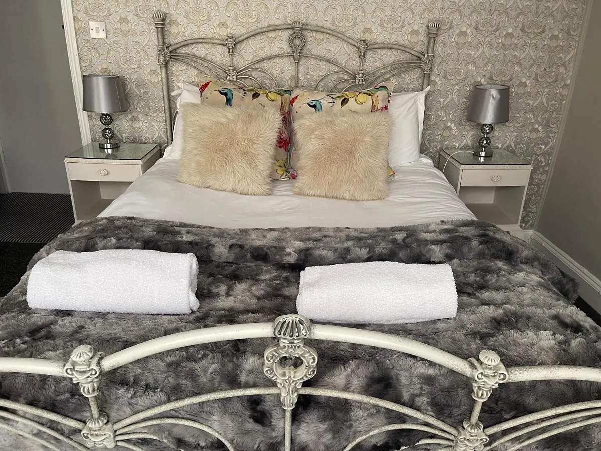Beautiful Seaview 2 Bedroom Apartment Brighton