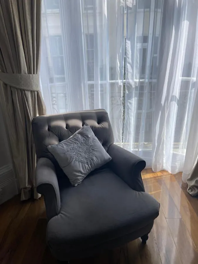 Beautiful Seaview 2 Bedroom Apartment Brighton