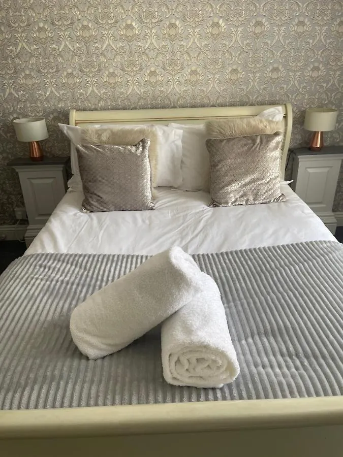 Beautiful Seaview 2 Bedroom Apartment Brighton